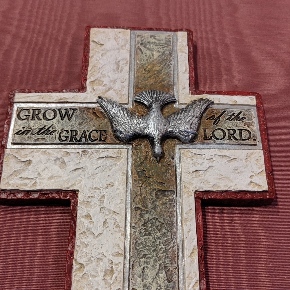 Joseph's Studio Cross wall decor - Picture 4 of 4